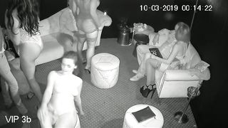 Как голые девки в стрипухах разводят мужиков на бабло
